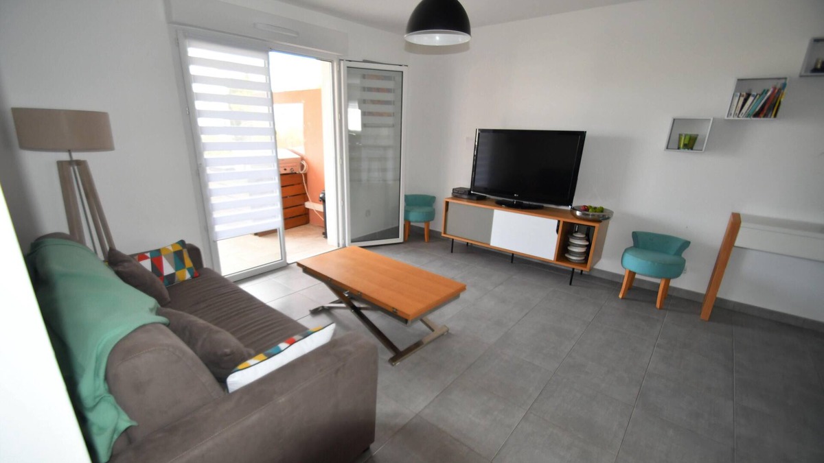 Calvi Apartment | 2-bedroom apartment in quiet Calvi town center