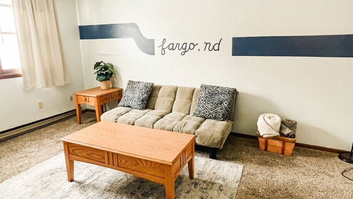 Roosevelt Apartment | 2 Bedroom Apartment near NDSU (APT 1)