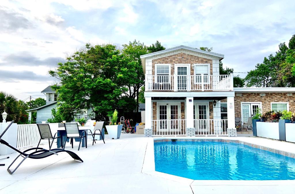 Auburndale Apartment | 2 Bedroom Apartment