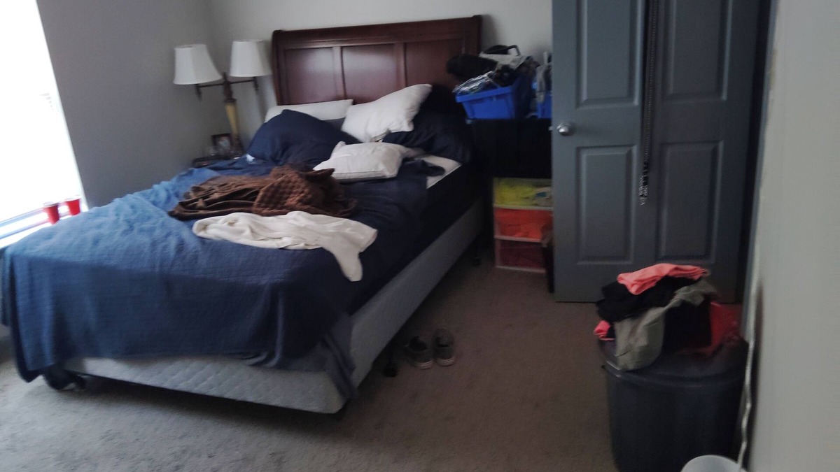 Middletown Apartment | 2 bedroom apartment for rent, Great Location minutes to Churchill Downs.