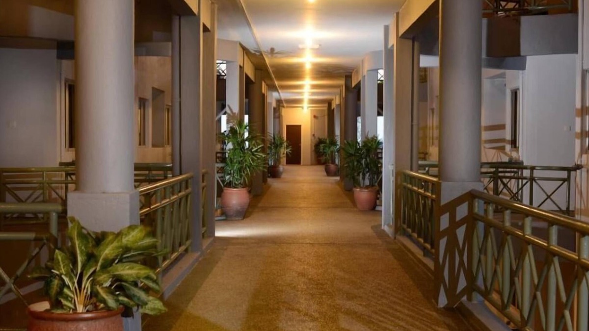 Kuala Teriang Apartment | 2 Bedroom Apartment with Pool View