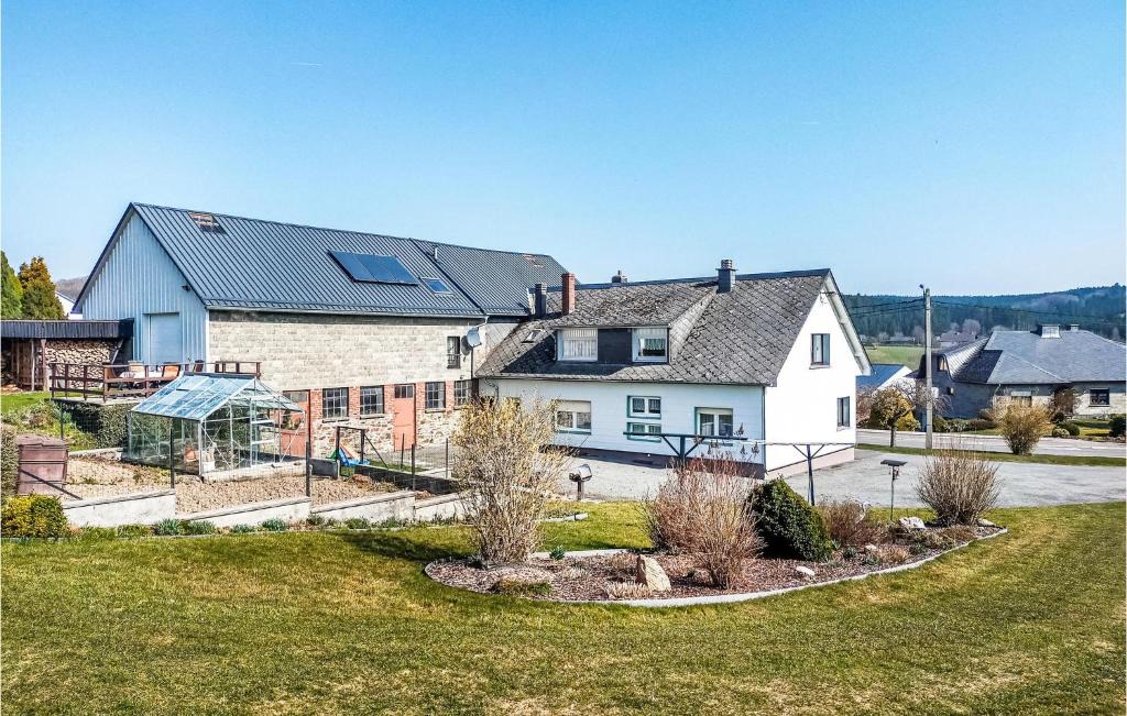 Burg-Reuland House | 2 Bedroom Awesome Home In Burg-Reuland