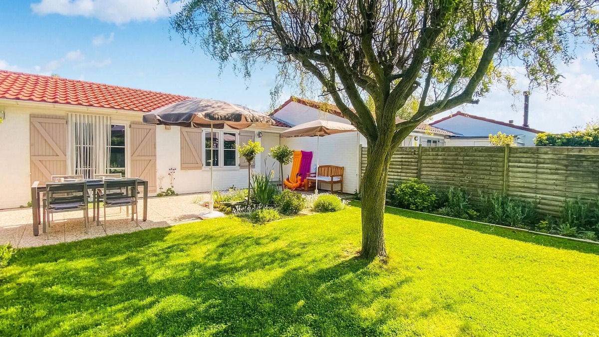 Bredene House | 2 bedroom awesome home in Bredene