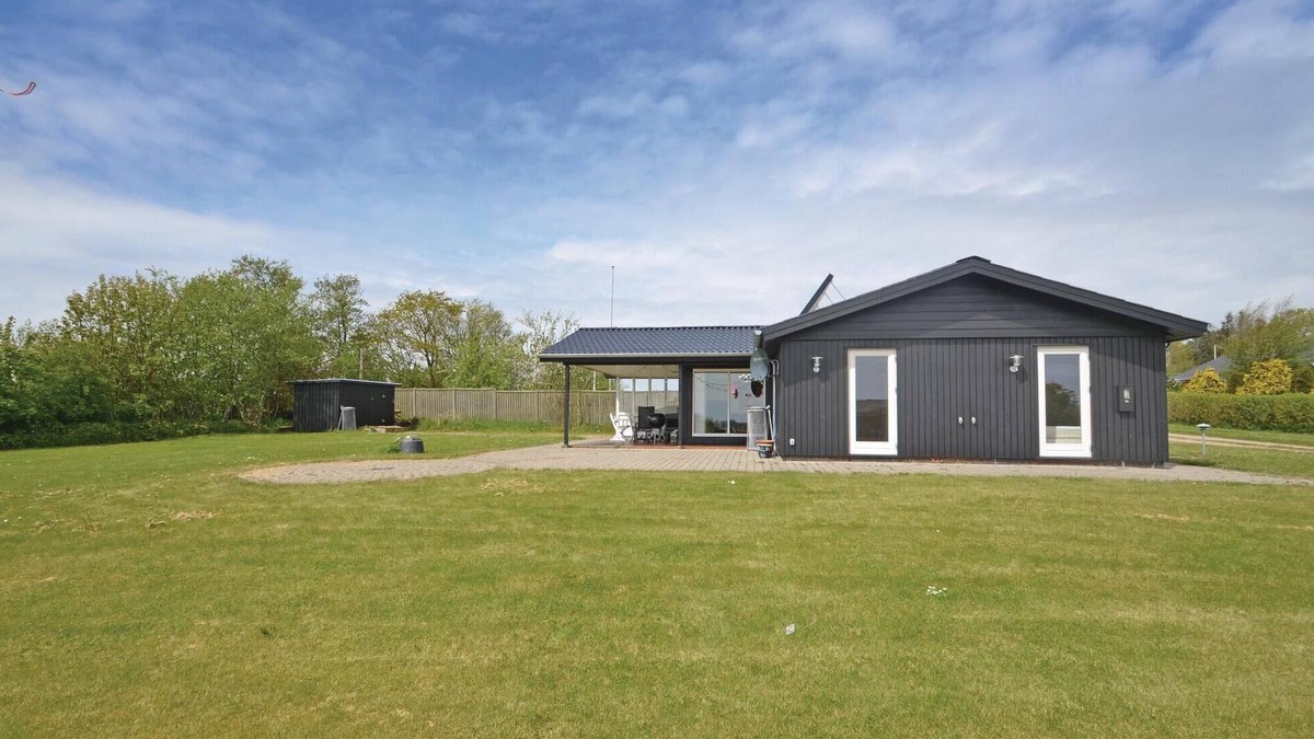 Remmer Strand House | 2 bedroom awesome home in Struer