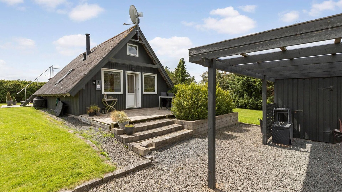 Ronde House | 2 bedroom awesome home in Rønde