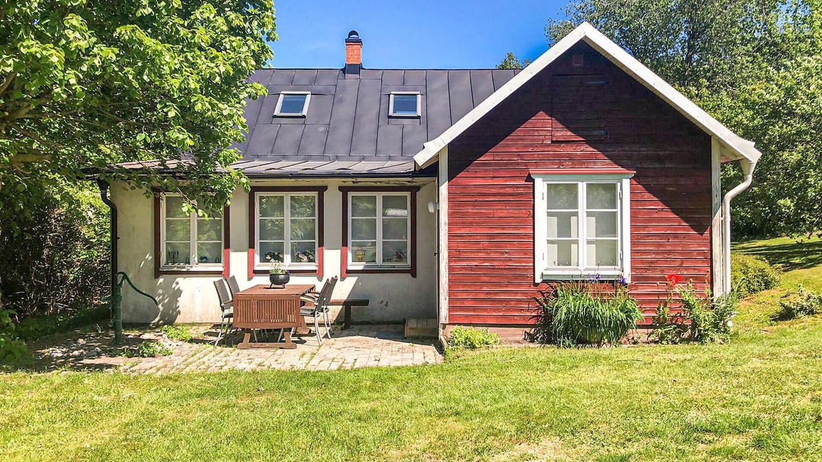 Kosta House | 2 bedroom awesome home in Kosta