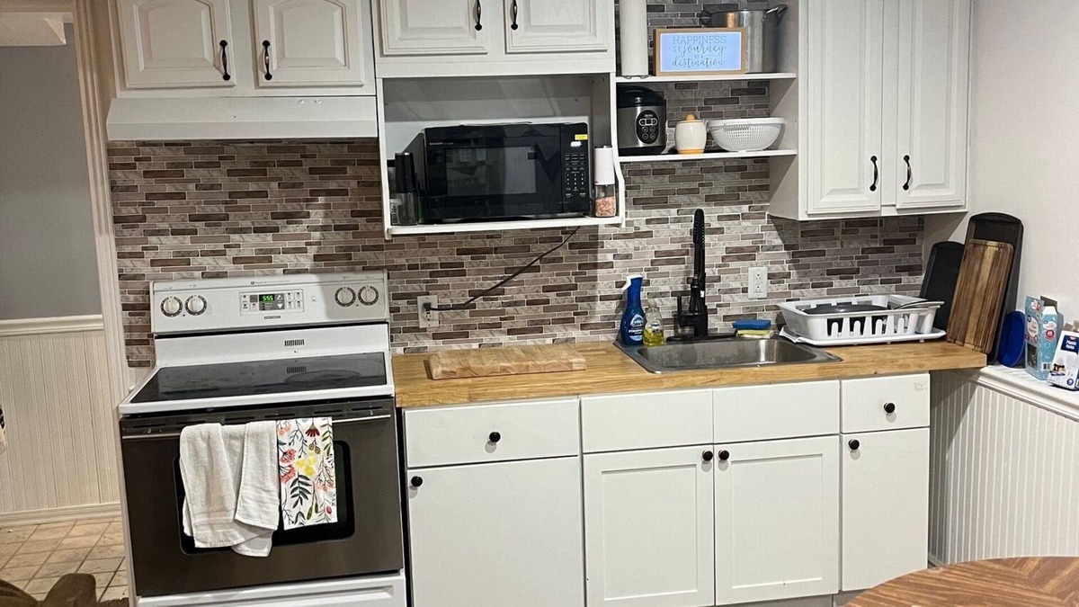 Springville Apartment | 2 Bedroom Basement Apartment in Springville