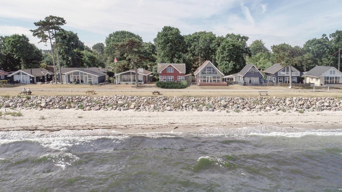 Hasmark Strand House | 2 bedroom beautiful home in Otterup