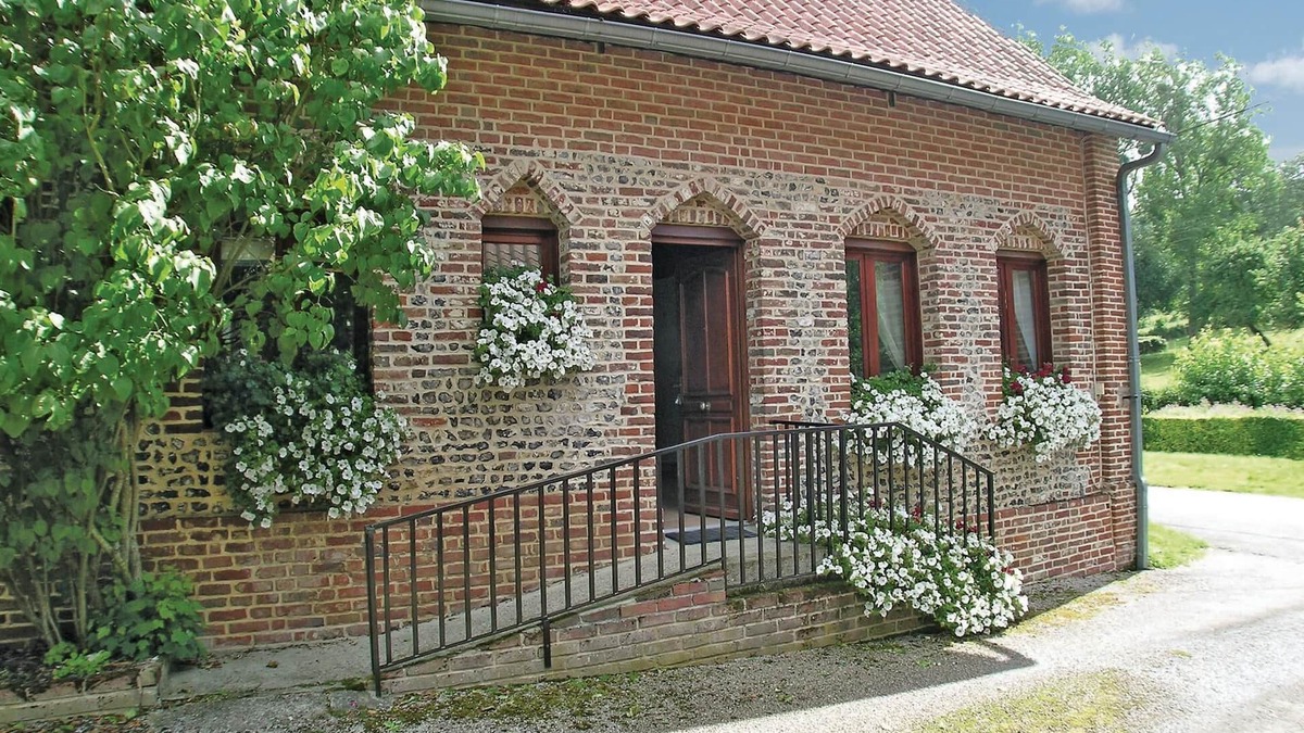 Embry House | 2 bedroom beautiful home in Embry
