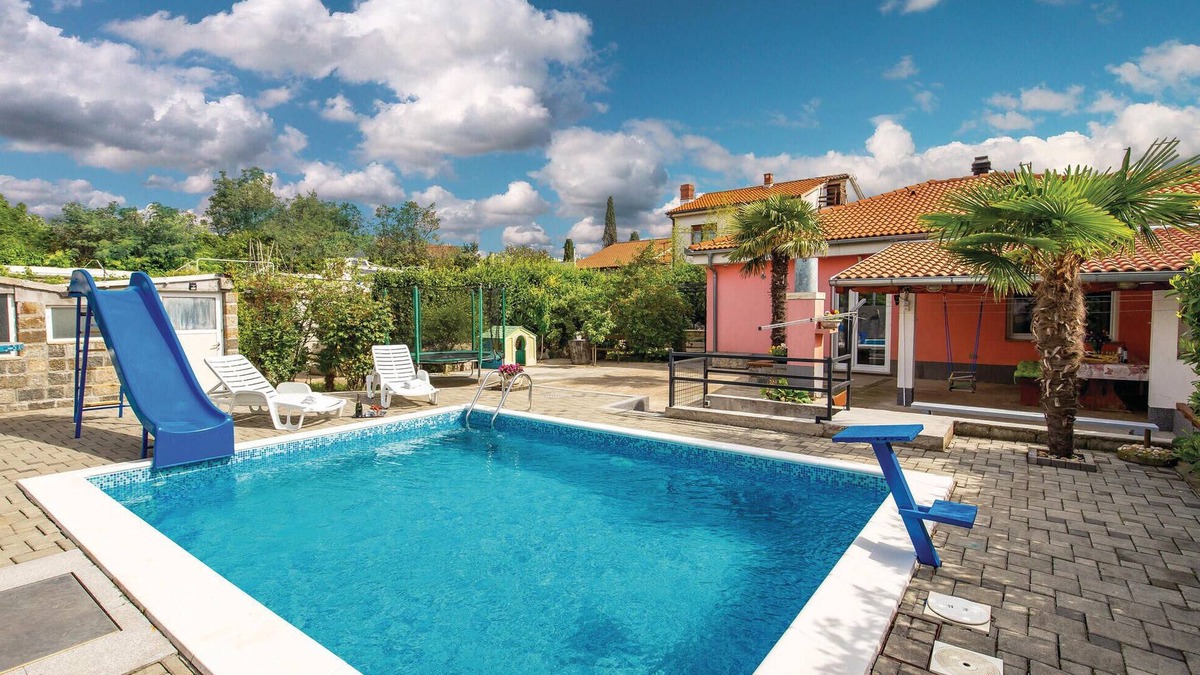 Sarsoni House | 2 bedroom beautiful home in Rijeka