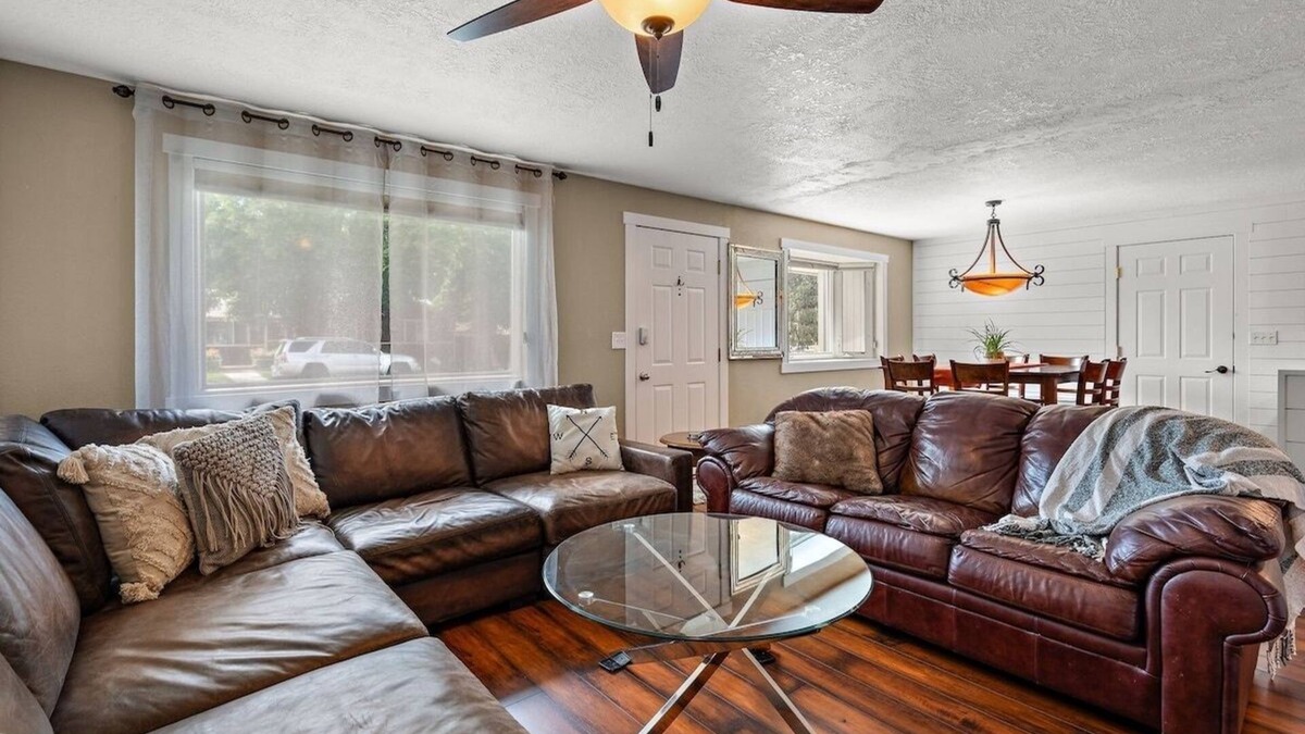 Southeast Boise House | 2 Bedroom Centennial Home near Downtown Boise and BSU