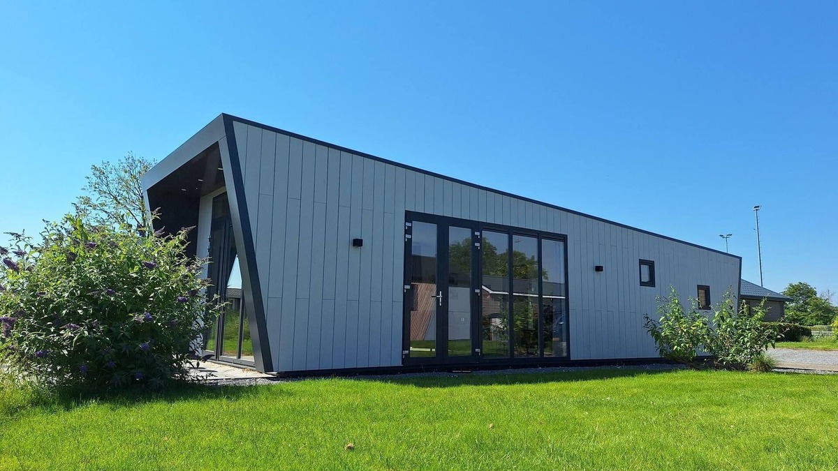 West-Graftdijk House | 2-bedroom chalet with terrace