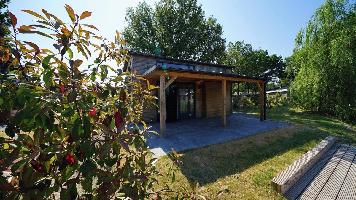Biddinghuizen House | 2-bedroom chalet with terrace