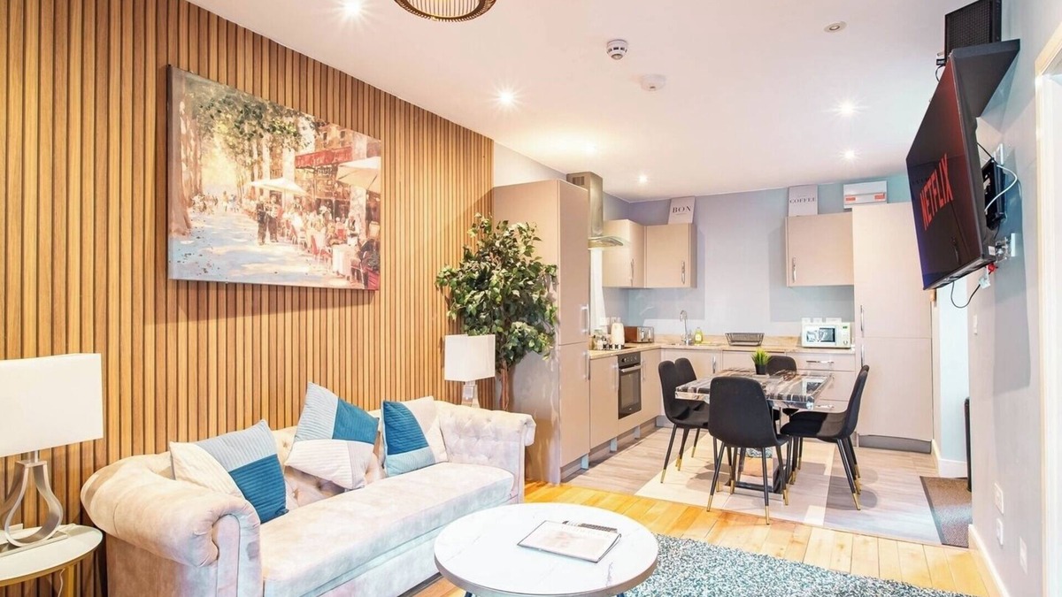 Sheffield House | 2 Bedroom City Apartment