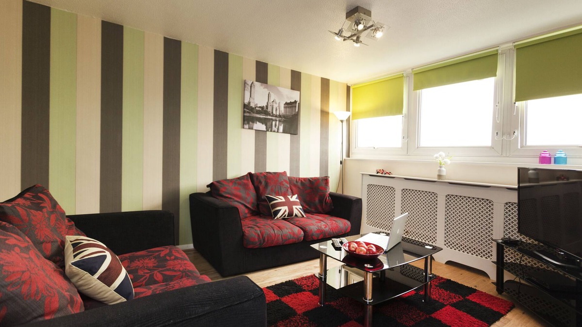 Nottingham City Centre Apartment | 2 Bedroom City Centre Apartment next to Hilton in Victoria Centre Shopping Mall