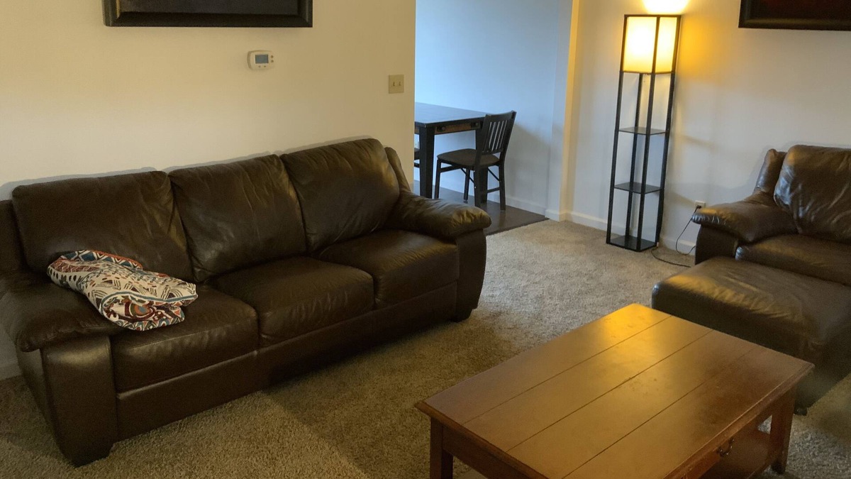 The Dalles House | 2 bedroom close to hospital