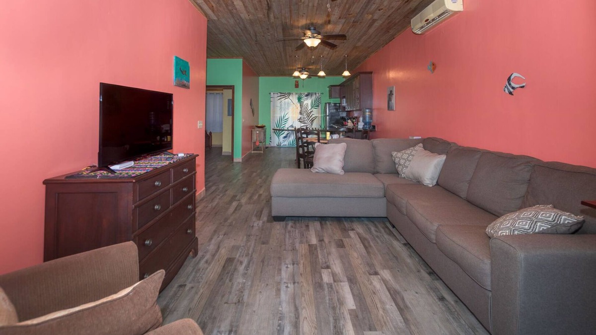 West End Condo | 2-bedroom condo in West End at Sunset Villas with WiFi, AC and Ocean View