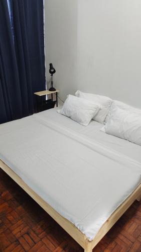 New Manila Apartment | 2 Bedroom condo near St. Luke's Medical Center Quezon City