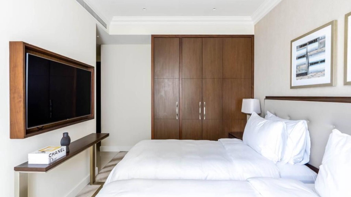 Jumeira 3 Apartment | 2-bedroom corporate apartment in brilliant Dubai with AC, WiFi