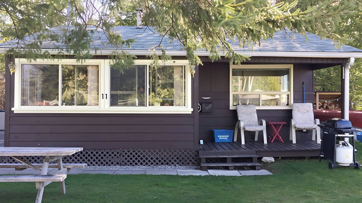 Bobcaygeon House | 2-Bedroom Cottage #11 - Ambleside