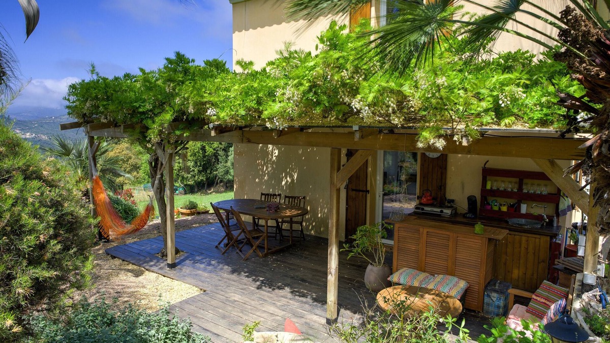 Calcatoggio Villa | 2 bedroom cottage in the countryside, panoramic view and close to the sea.