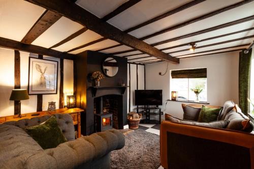 Debenham House | 2 Bedroom Cottage in Debenham - The Old Toll House