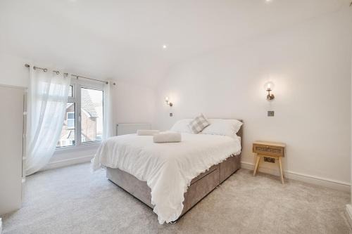 Haslemere Apartment | 2 Bedroom Cottage in Haslemere 2 X Double Beds