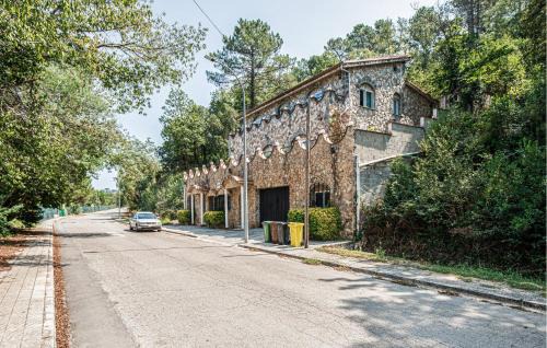 Puigventos Apartment | 2 Bedroom Cozy Apartment In Vidreres