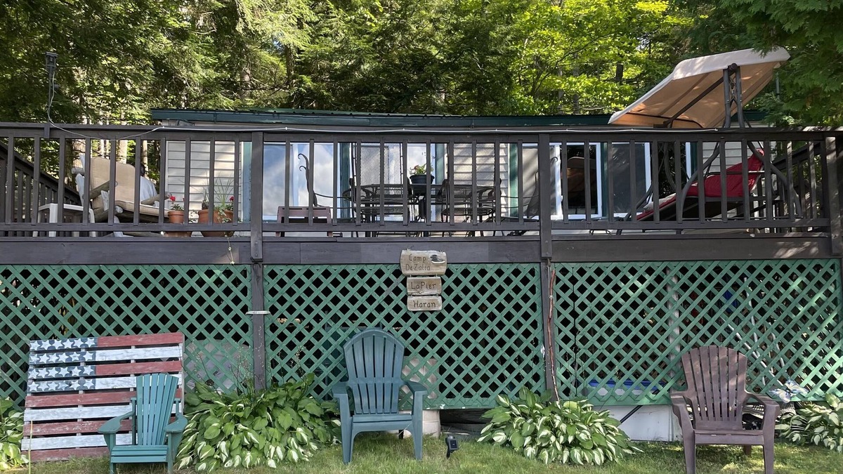 Moriah Center Cabin | 2 Bedroom Cozy Cabin Water Front