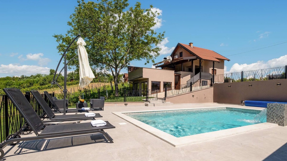 Kobasicari House | 2 bedroom cozy home in Kobasicari