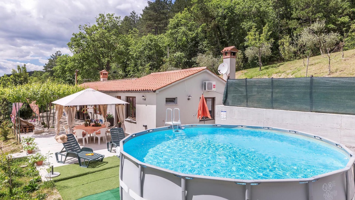 Kostrcani House | 2 bedroom cozy home in Kostrcani