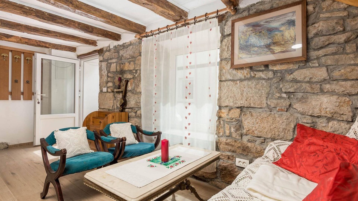 Jurdani House | 2 bedroom cozy home in Jurdani