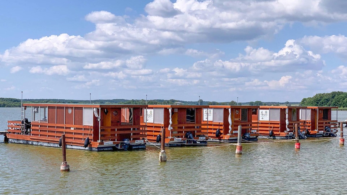 Neustrelitz Boat Rental | 2 bedroom cozy ship in Neuruppin