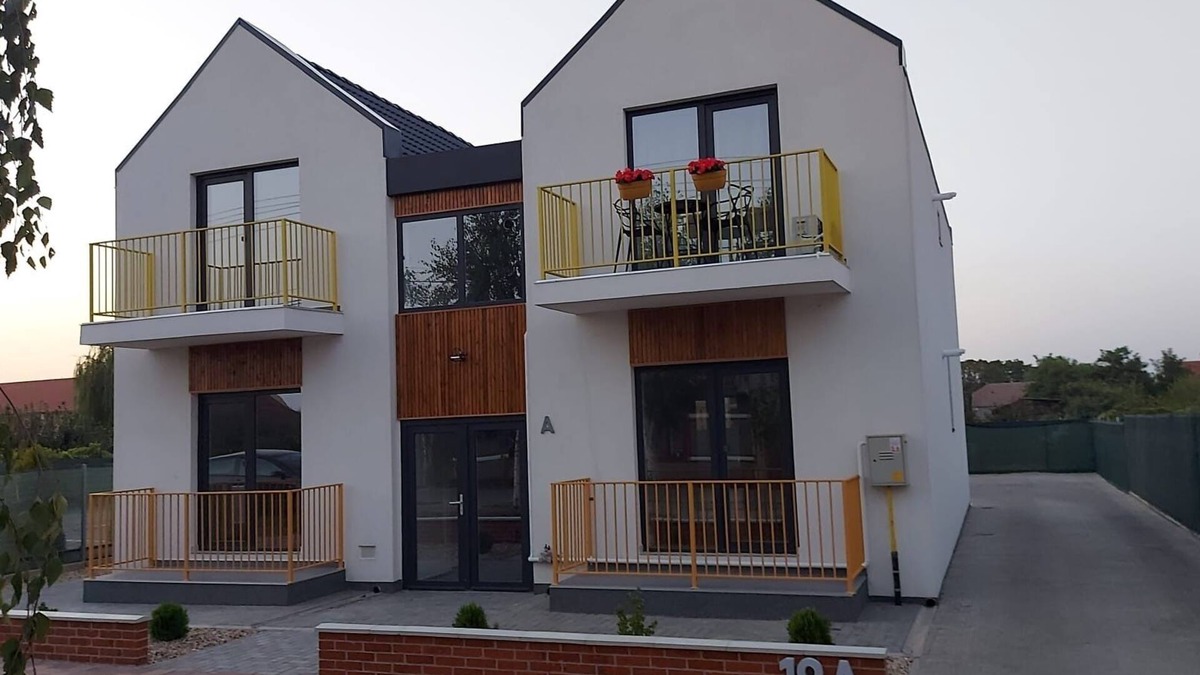 Sannicolau Mare Apartment | 2-bedroom deluxe apartment with living room