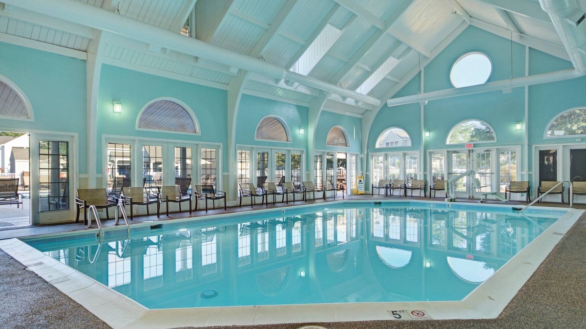 Williamsburg Apartment | 2 Bedroom Deluxe WM Kingsgate Resort - Home away from Home.