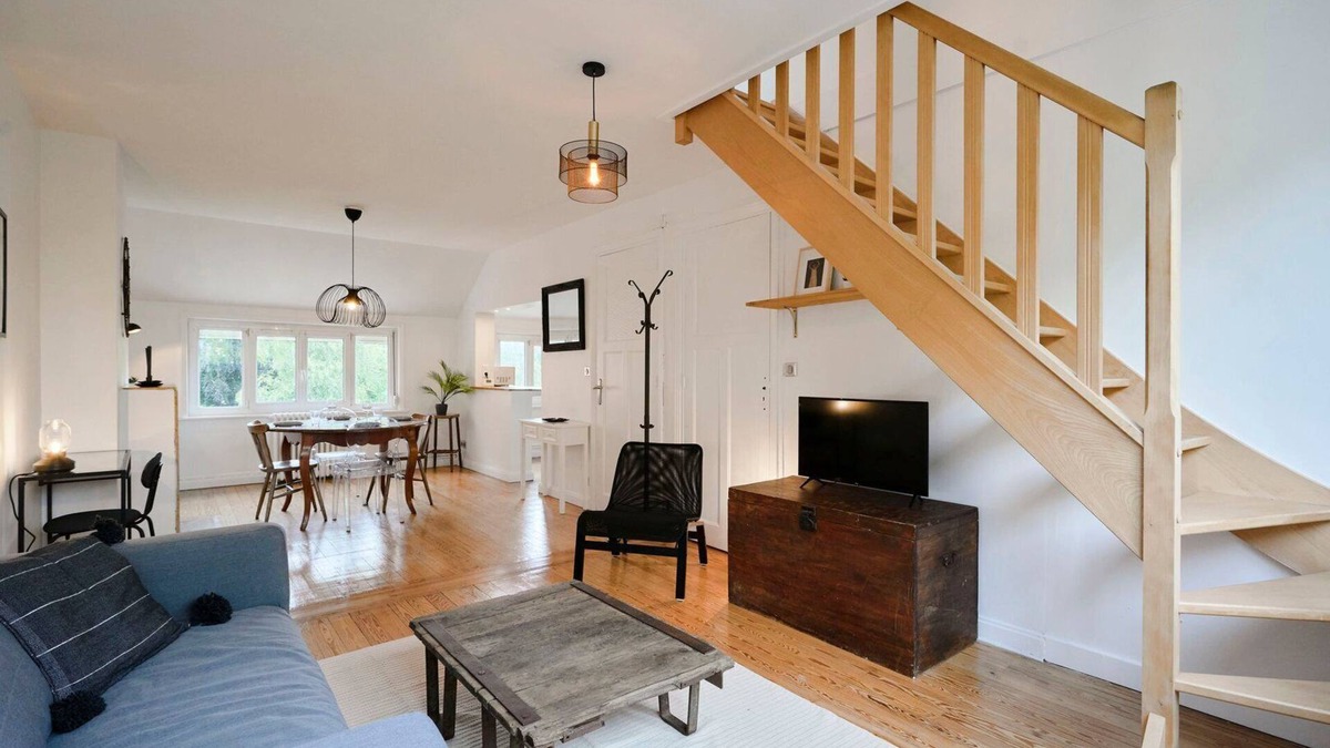 Marcq-en-Baroeul Apartment | 2-bedroom duplex apartment near tramway.