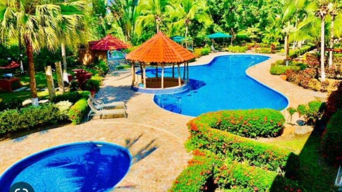 Damas Apartment | 2 Bedroom Family Apartment near Manuel Antonio with pool, tennis, BBQ, Free WIFI