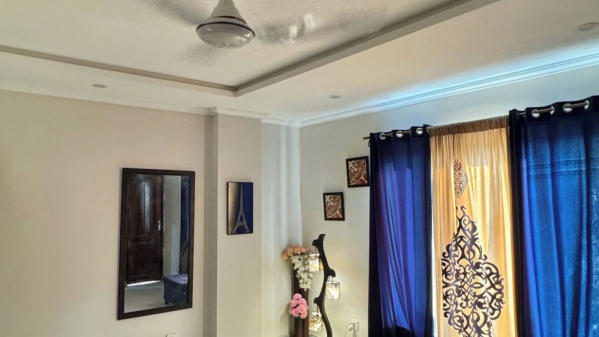 E-11 Sector Apartment | 2-bedroom family-friendly apartment in Islamabad with all basic amenities.