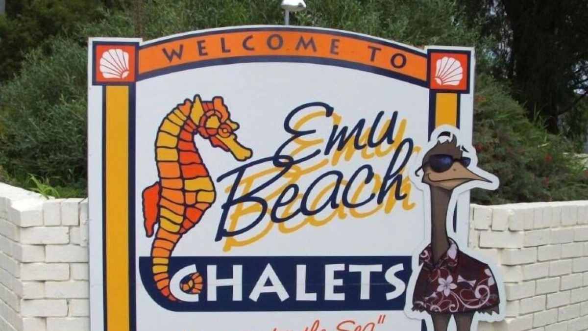 Emu Point Ski Chalet | 2 Bedroom Family Hybrid Chalet Emu Beach