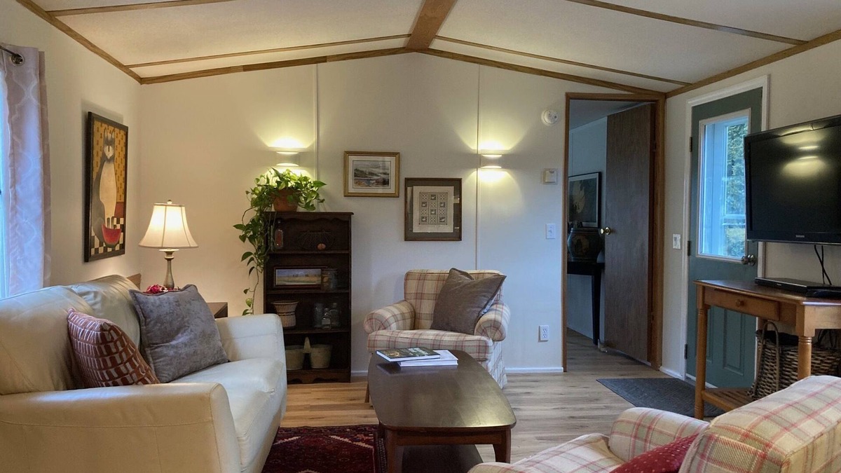 Delhi House | 2 Bedroom Farm Stay