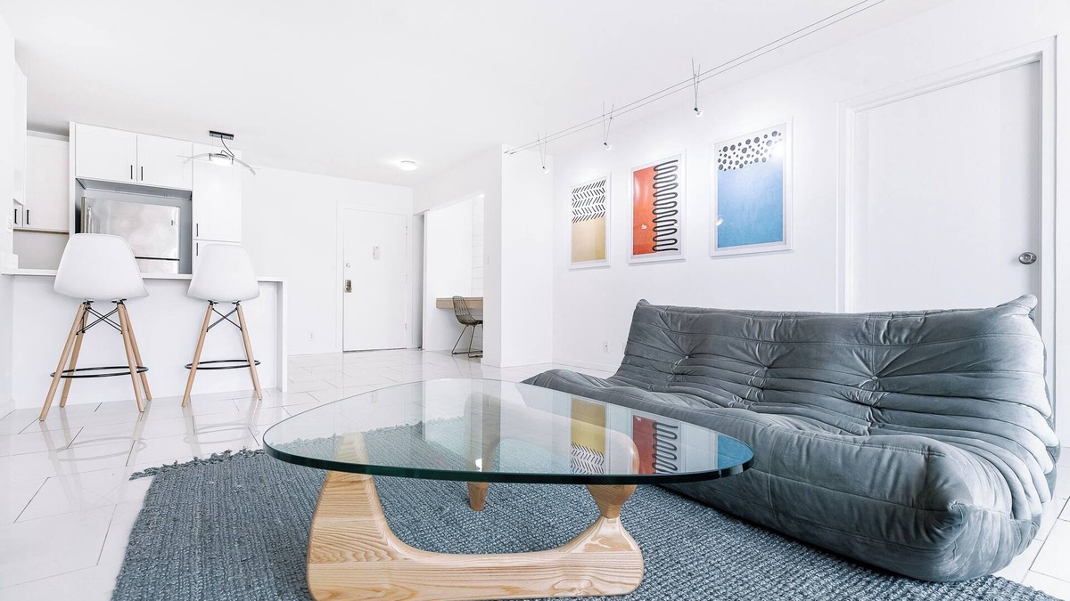 Fox Hills Apartment | 2-Bedroom | FREE Parking | Culver City Condo