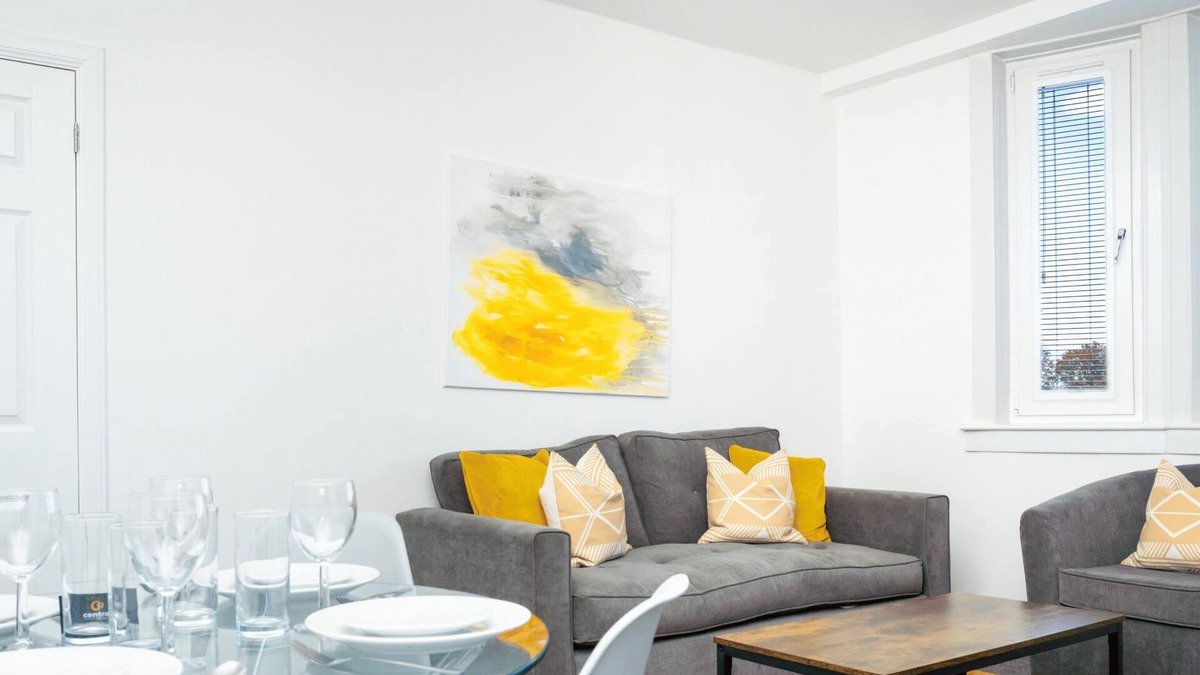 Murthill Apartment | 2 Bedroom Apartment by Central Serviced Apartments