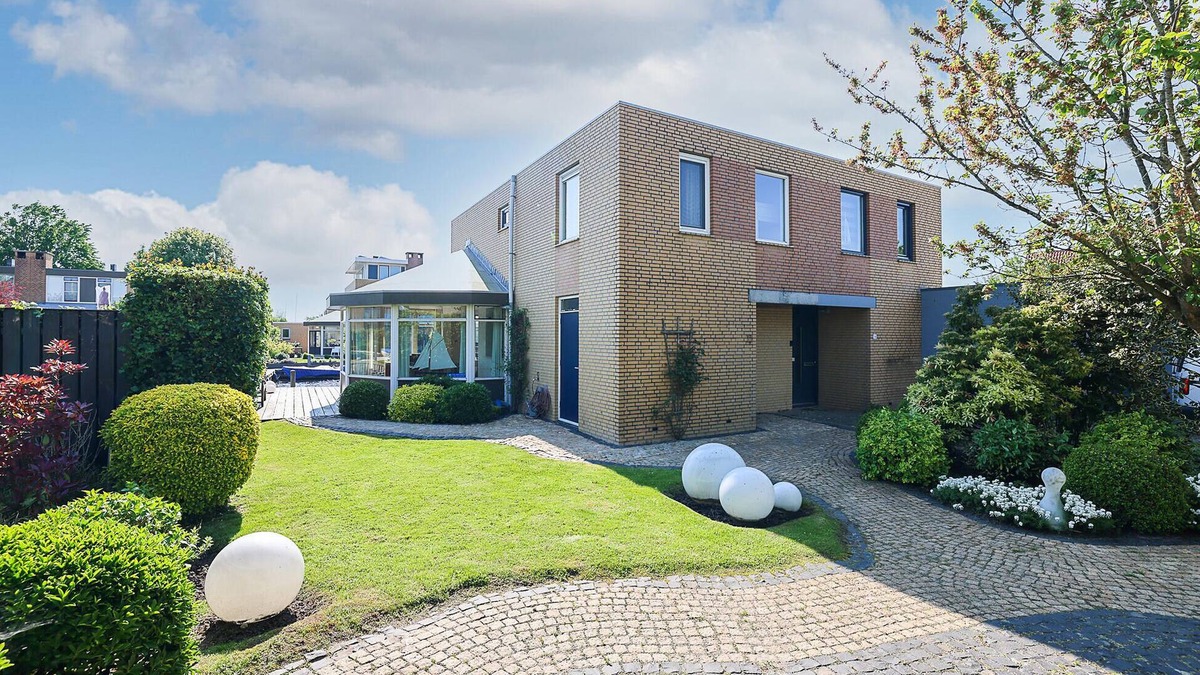 Lemmer House | 2 bedroom gorgeous home in Lemmer