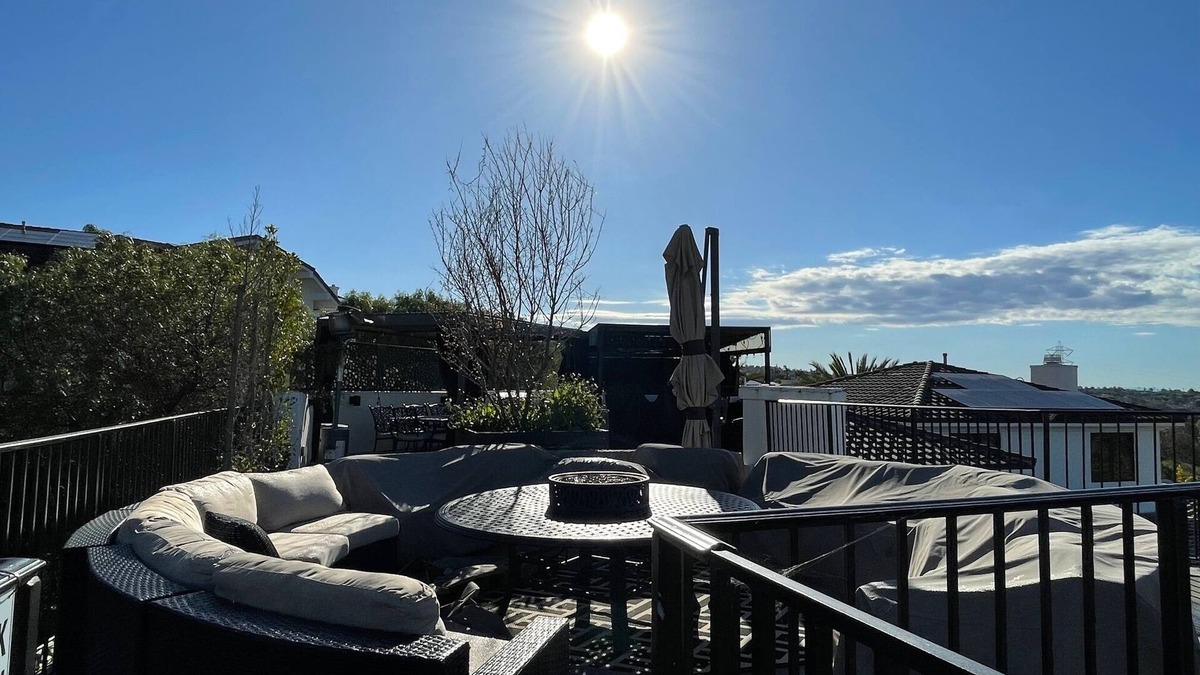 Carlsbad Apartment | 2-bedroom Guest apartment in Carlsbad. Ocean & golf course view & roof top deck