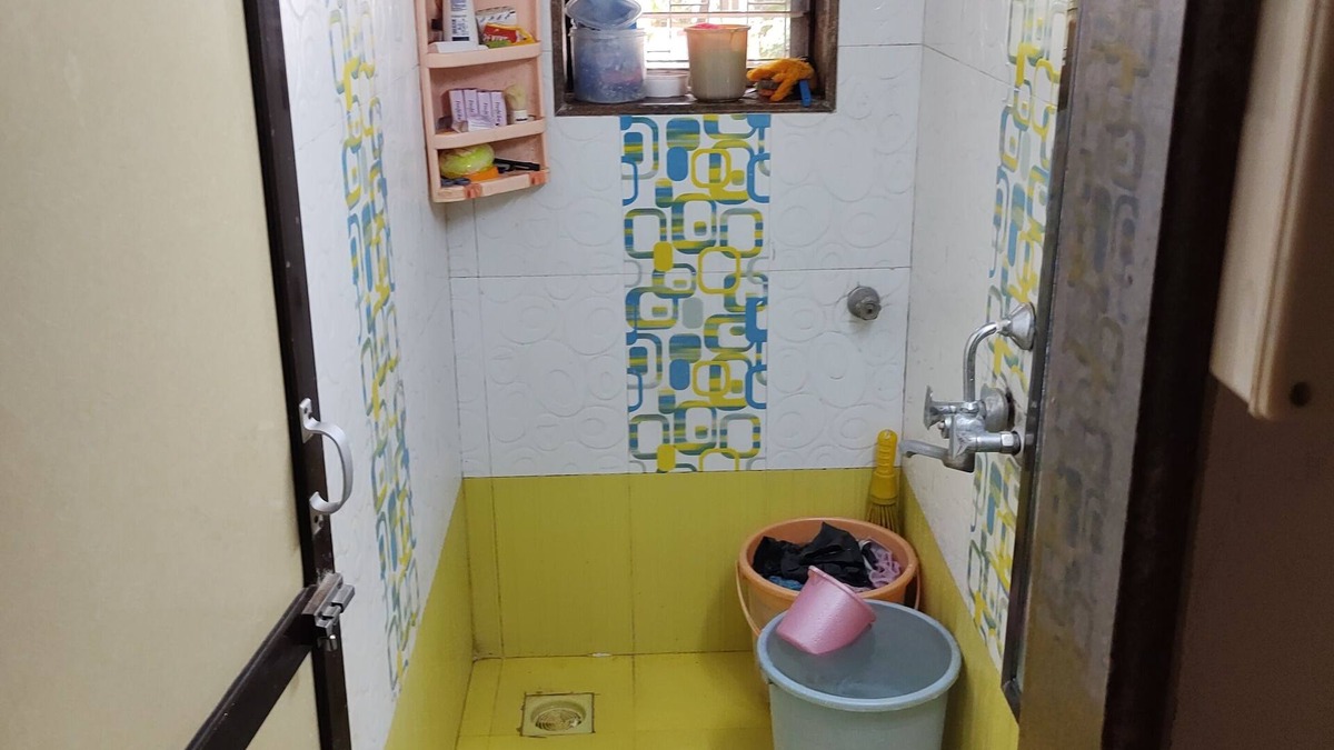 Mumbai Apartment | 2 Bedroom -Hall- kitchen spacious flat having East West direction
