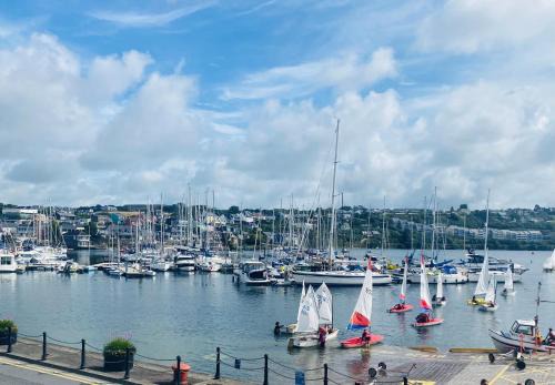 Kinsale Apartment | 2 bedroom harbour view apartment in Kinsale