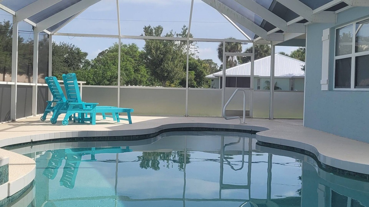 Pebble Beach House | 2 bedroom home close to Boca Grande!nPrivate Poolside Paradise!nGolfer's Dream!