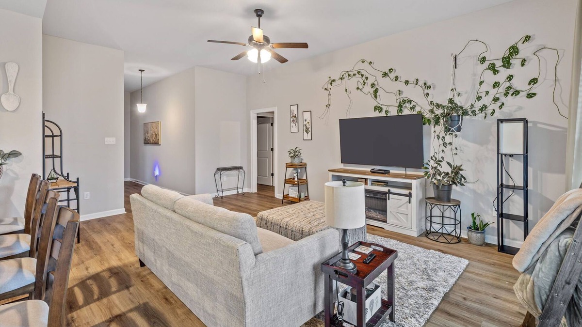 Lake Charles House | 2 Bedroom Home in Lake Charles