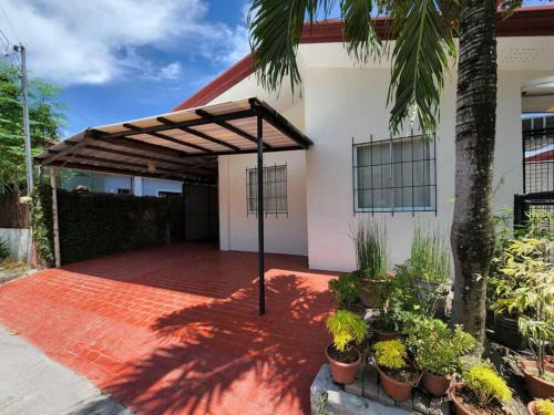 General Santos Apartment | 2-bedroom home with Parking & Hot & Cold Shower