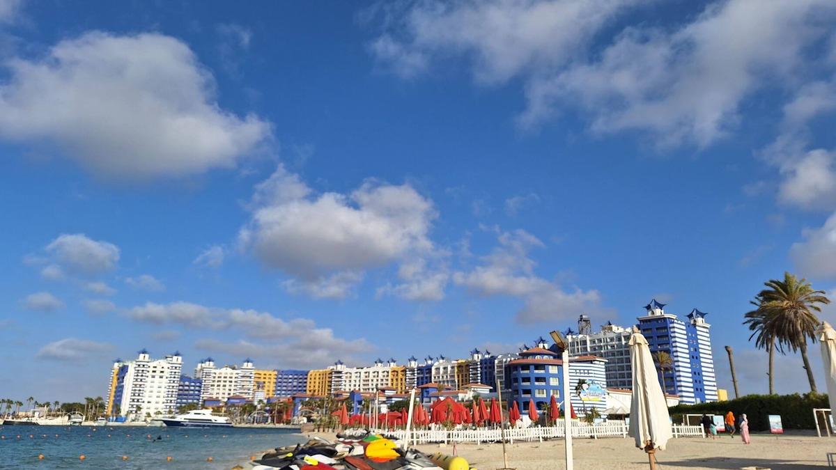 Al Alamayn Hotel | 2-bedroom hotel in marvelous Alamein with WiFi, AC